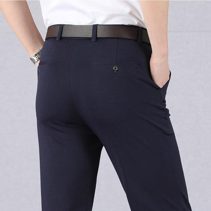 Pantaloni Slim Classici Victus